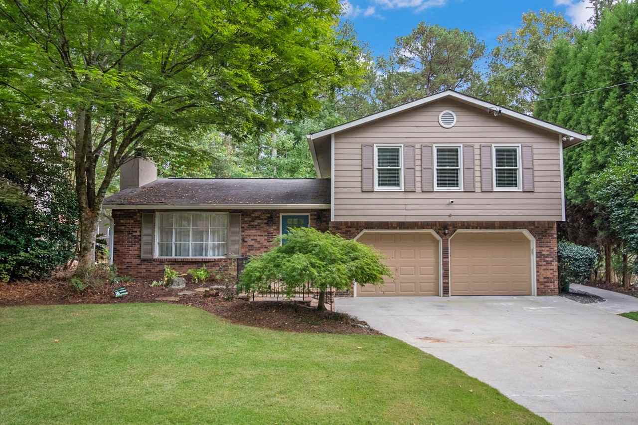 6968 Lakeview Ln - Photo 2 of 20