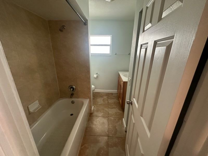 210 6th Ave N #8 - Photo 6 of 12