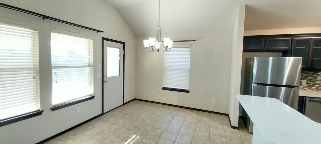 19109 Blanco Dr #NA - Photo 4 of 17
