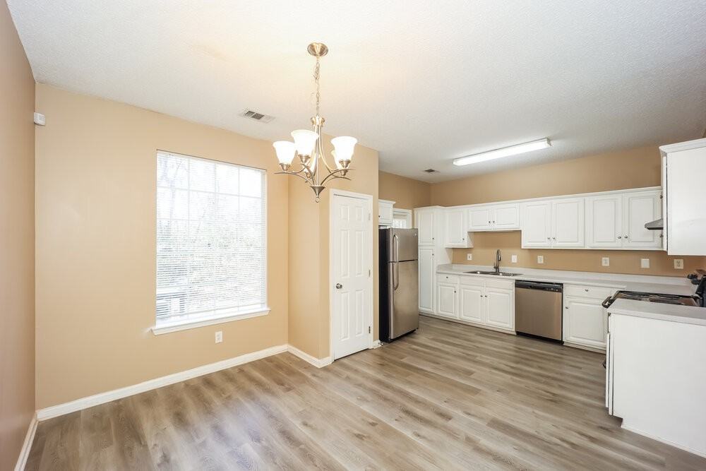 2361 Brianna Dr - Photo 6 of 22