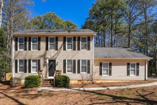 2526 Highland Dr Se - Photo 1 of 1