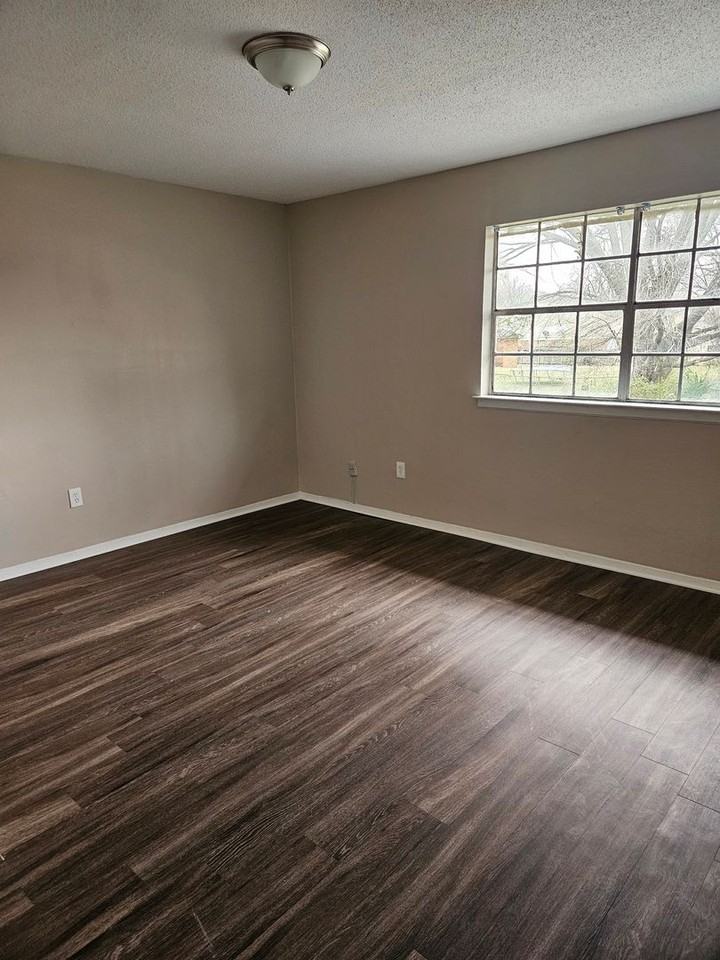 5664 Myers Rd - Photo 6 of 12