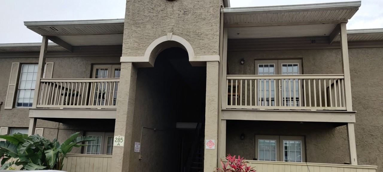 285 Wymore Rd - Photo 5 of 17