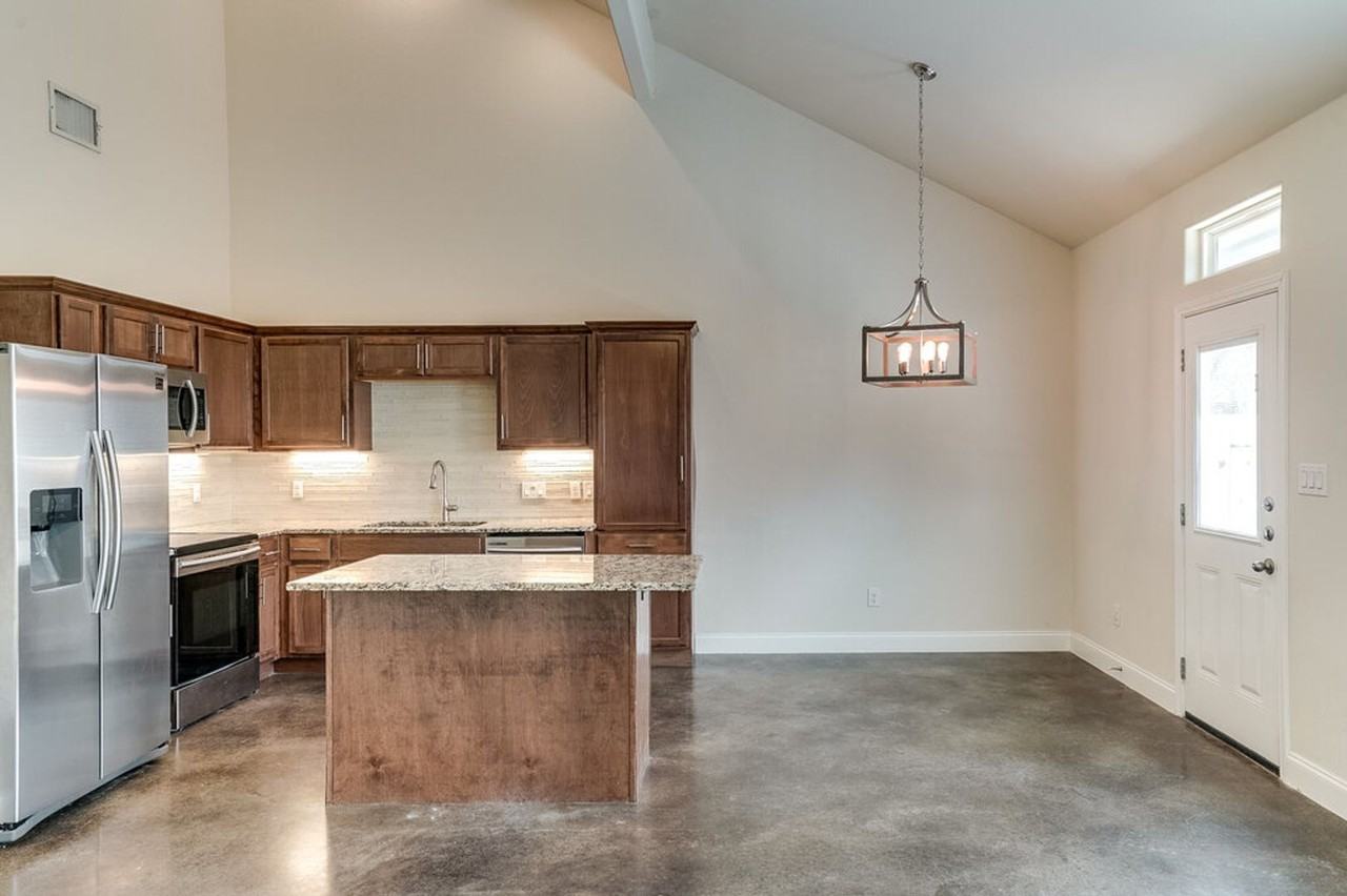 21501 Patton Ave #B - Photo 4 of 20