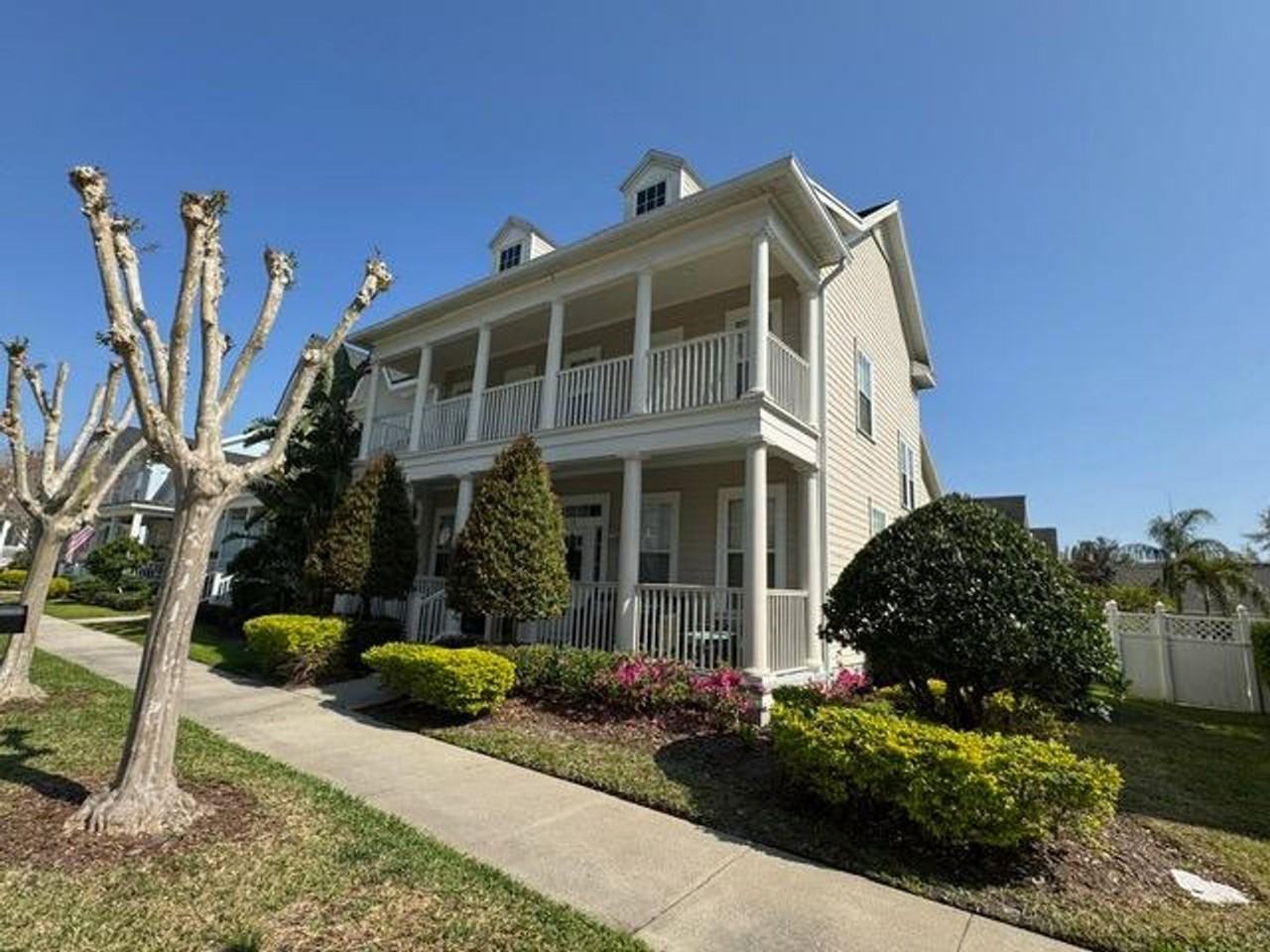 1128 Rush St - Photo 2 of 38