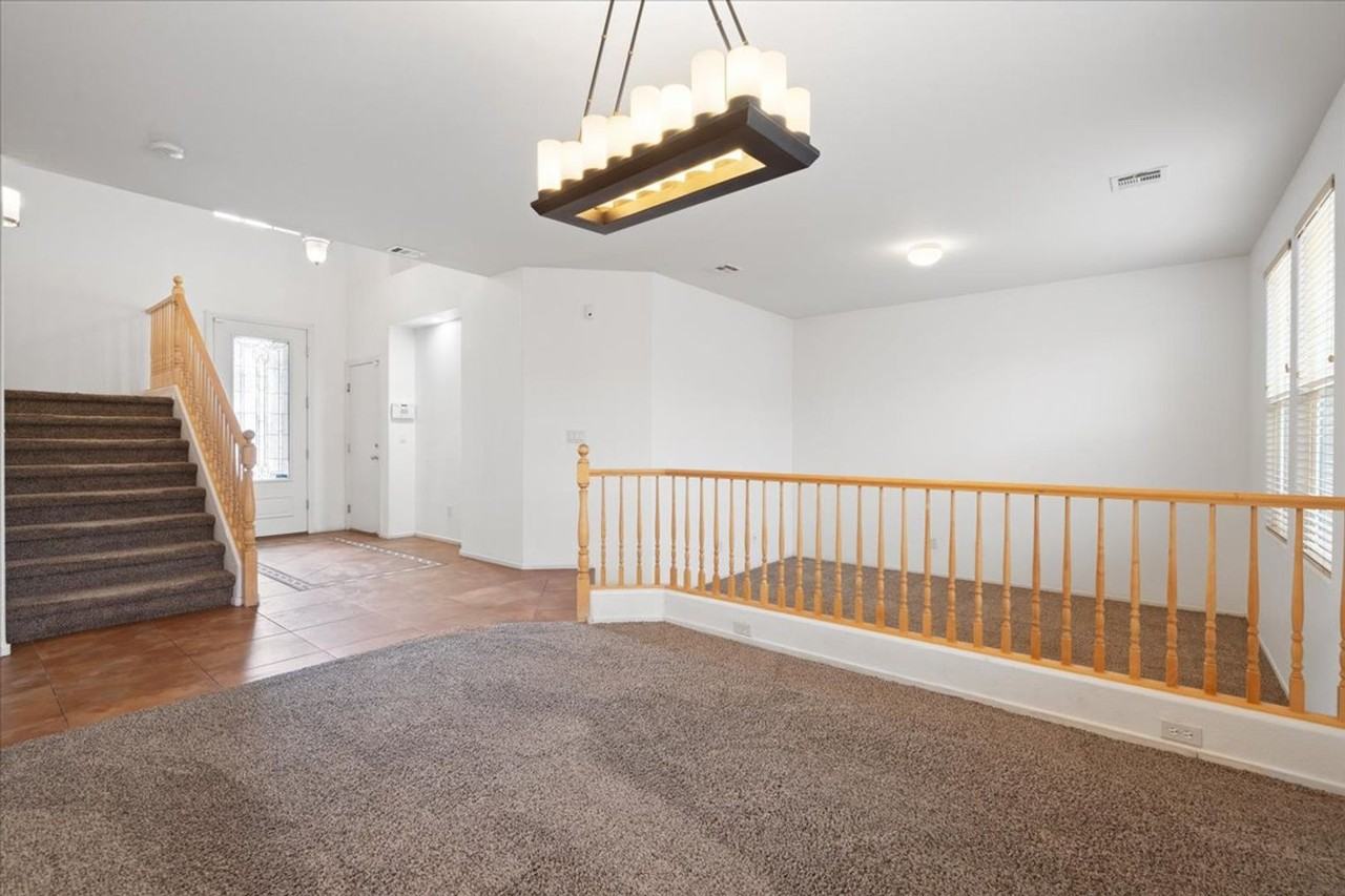 9012 Rendon St - Photo 4 of 20
