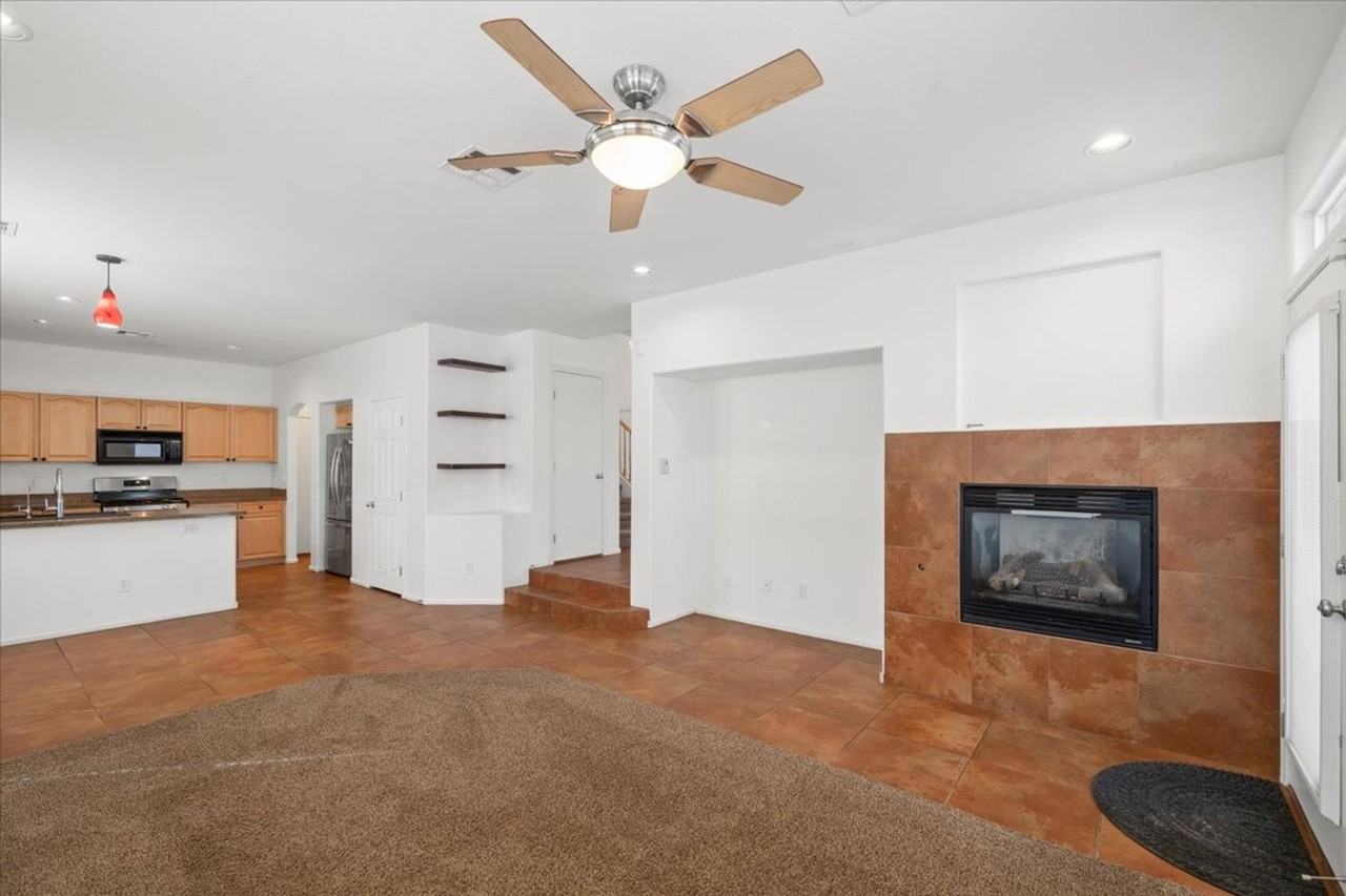 9012 Rendon St - Photo 7 of 20