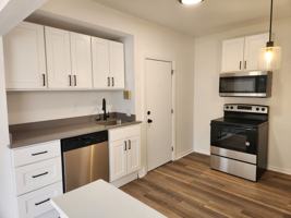 featured image of 136 W Pearl St