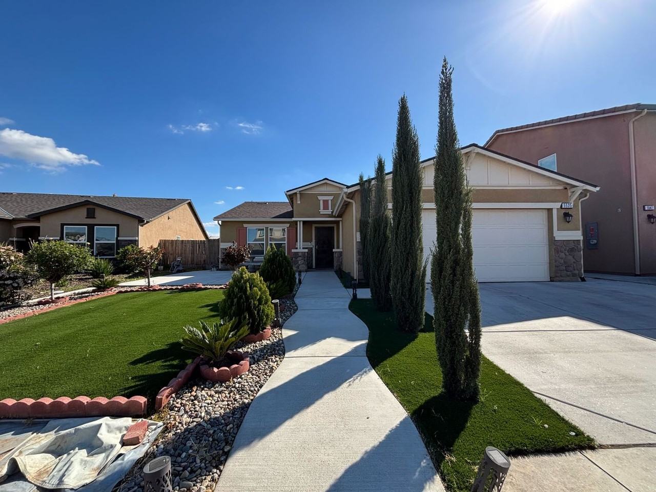 5535 W Lansing Way - Photo 2 of 20