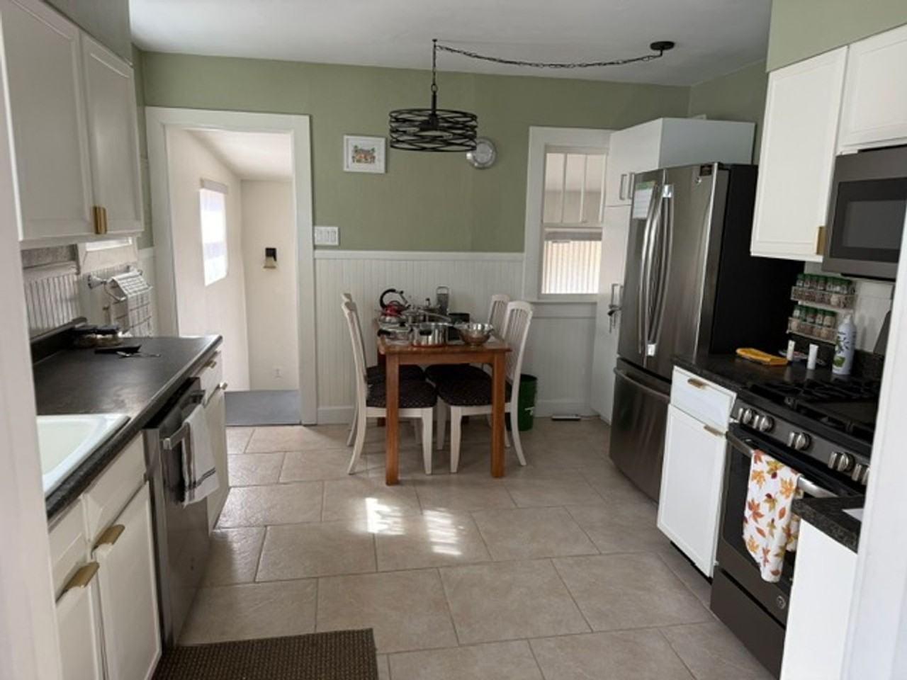 2219 W Pikes Peak Ave - Photo 4 of 13
