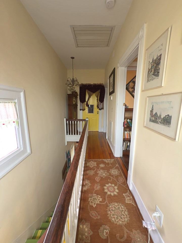 724 Deery St - Photo 2 of 18