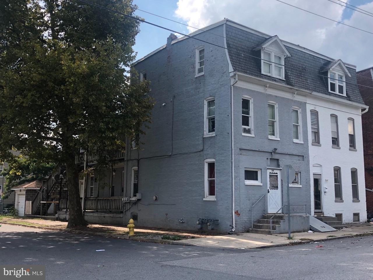 600 N Pershing Ave #1R - Photo 5 of 18