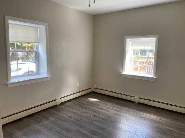 318 Main St - Photo 5 of 13