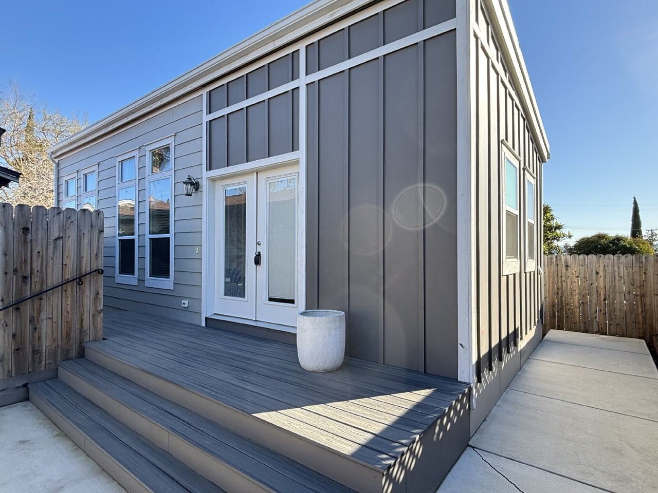 2223 Brunswick St - Photo 2 of 14