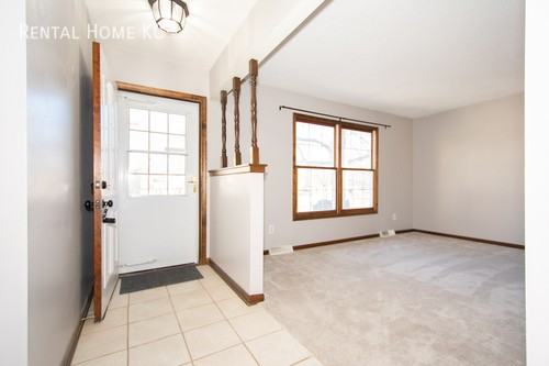 805 S Virginia Ln - Photo 3 of 28