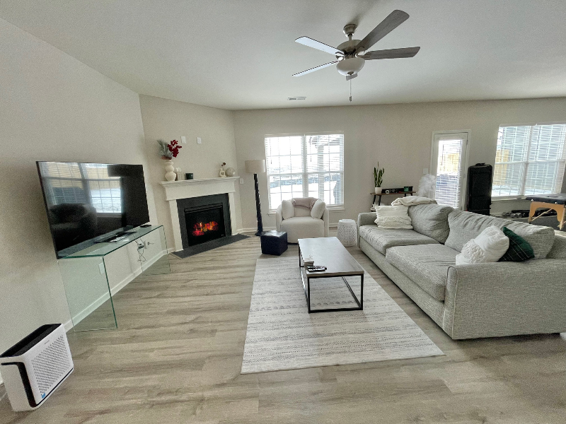 1204 Marlena Ln - Photo 3 of 20