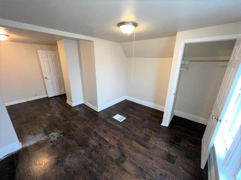 321 W 105th St - Photo 6 of 14