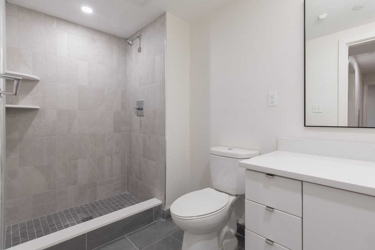 13 E Lenox St - Photo 6 of 7