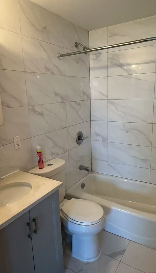 4159 71st St #3 - Photo 3 of 4