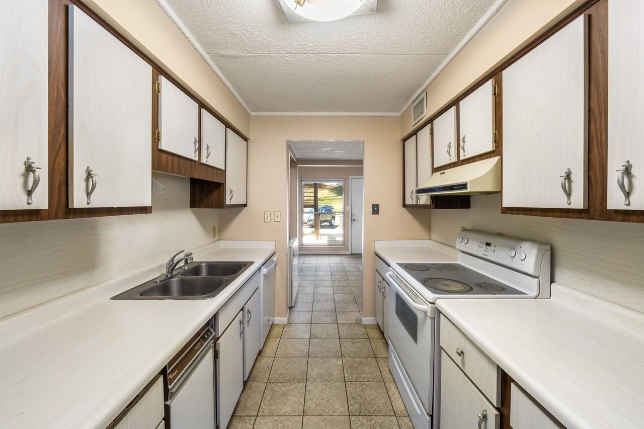 402 Berlin Dr #C140 - Photo 7 of 16