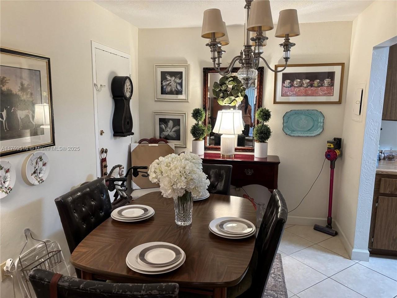 10802 Southwest 88th Street #P1 - Photo 4 of 12