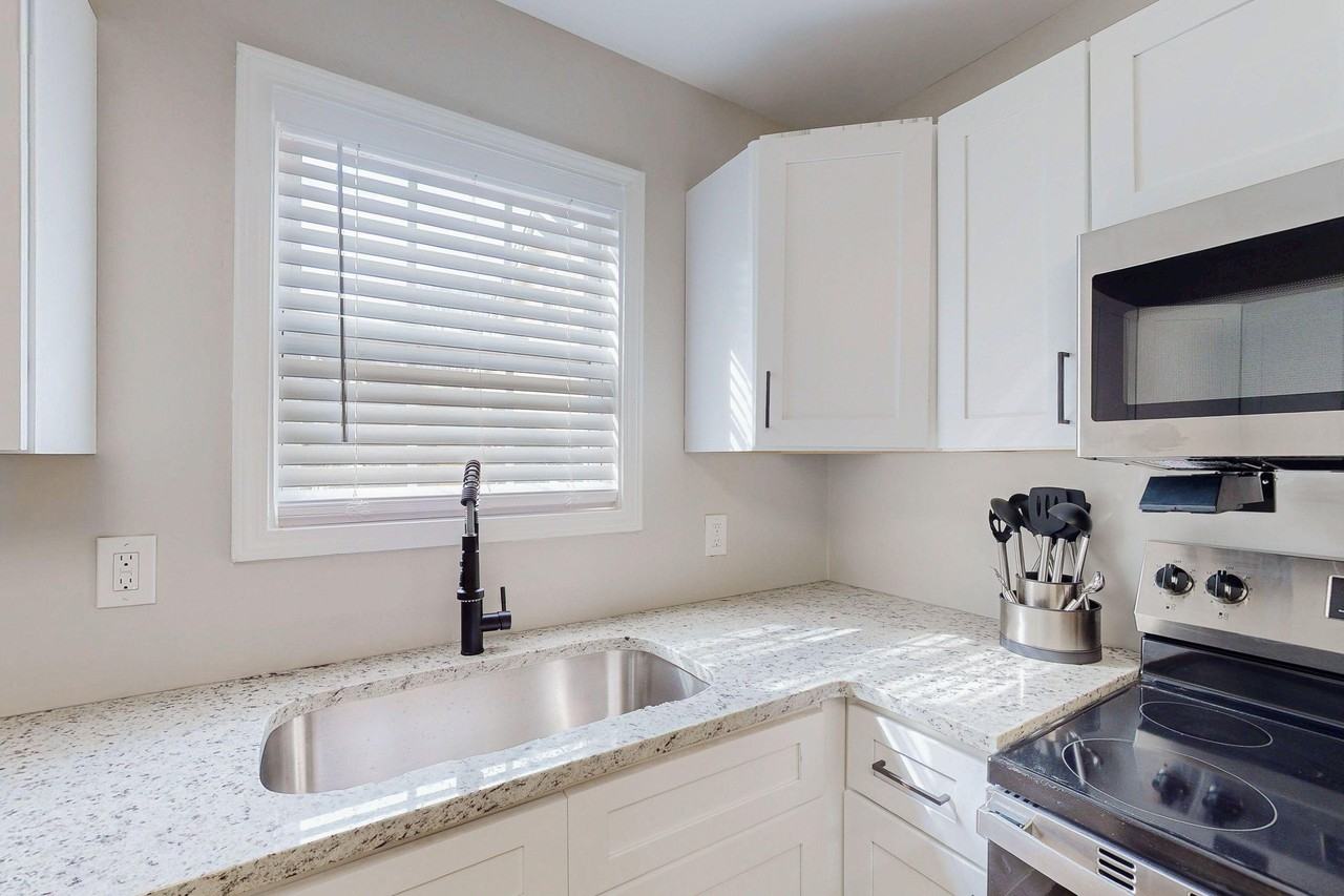 Woods Dr Nw - Photo 3 of 14