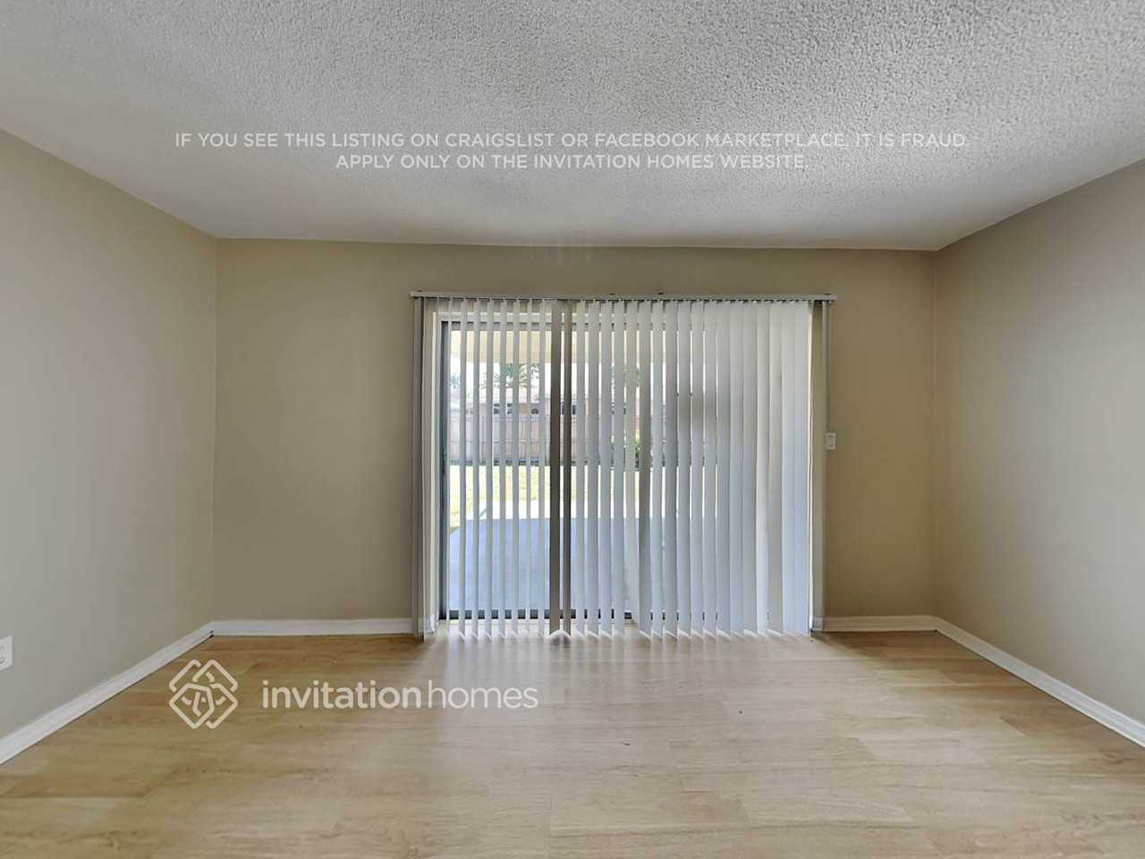 8230 Nw 13th St - Photo 3 of 18