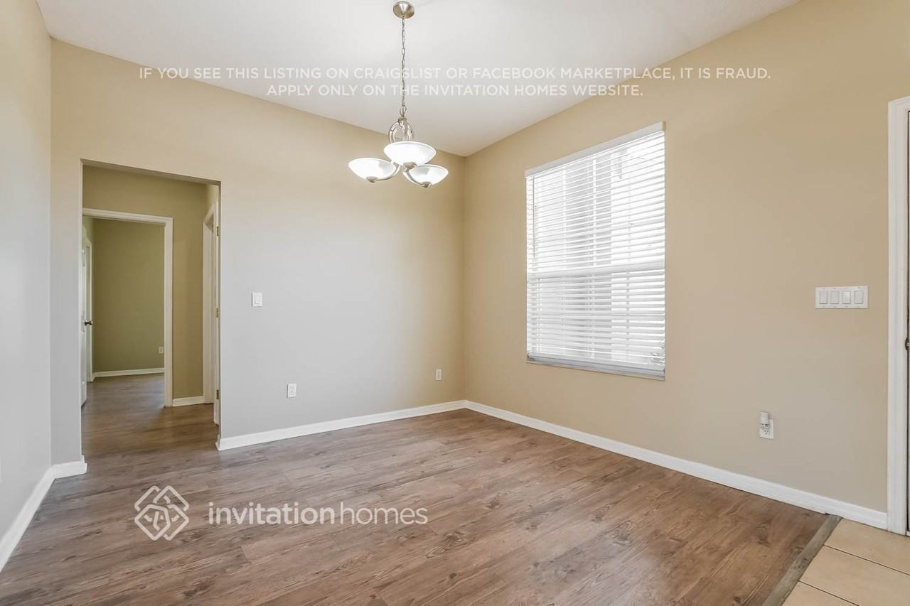 1458 Stoneywood Way - Photo 5 of 16