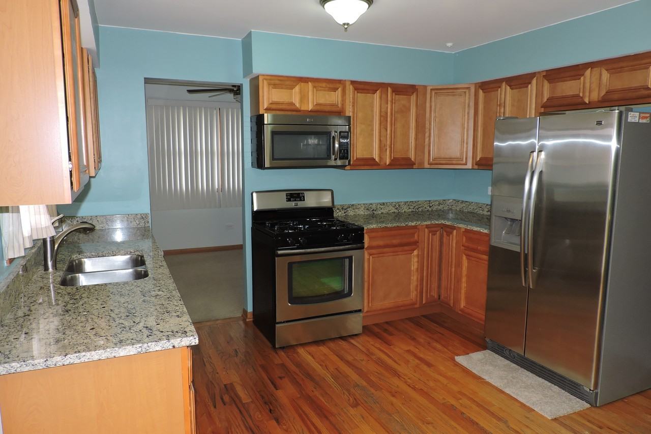 15606 Vista Drive - Photo 2 of 9