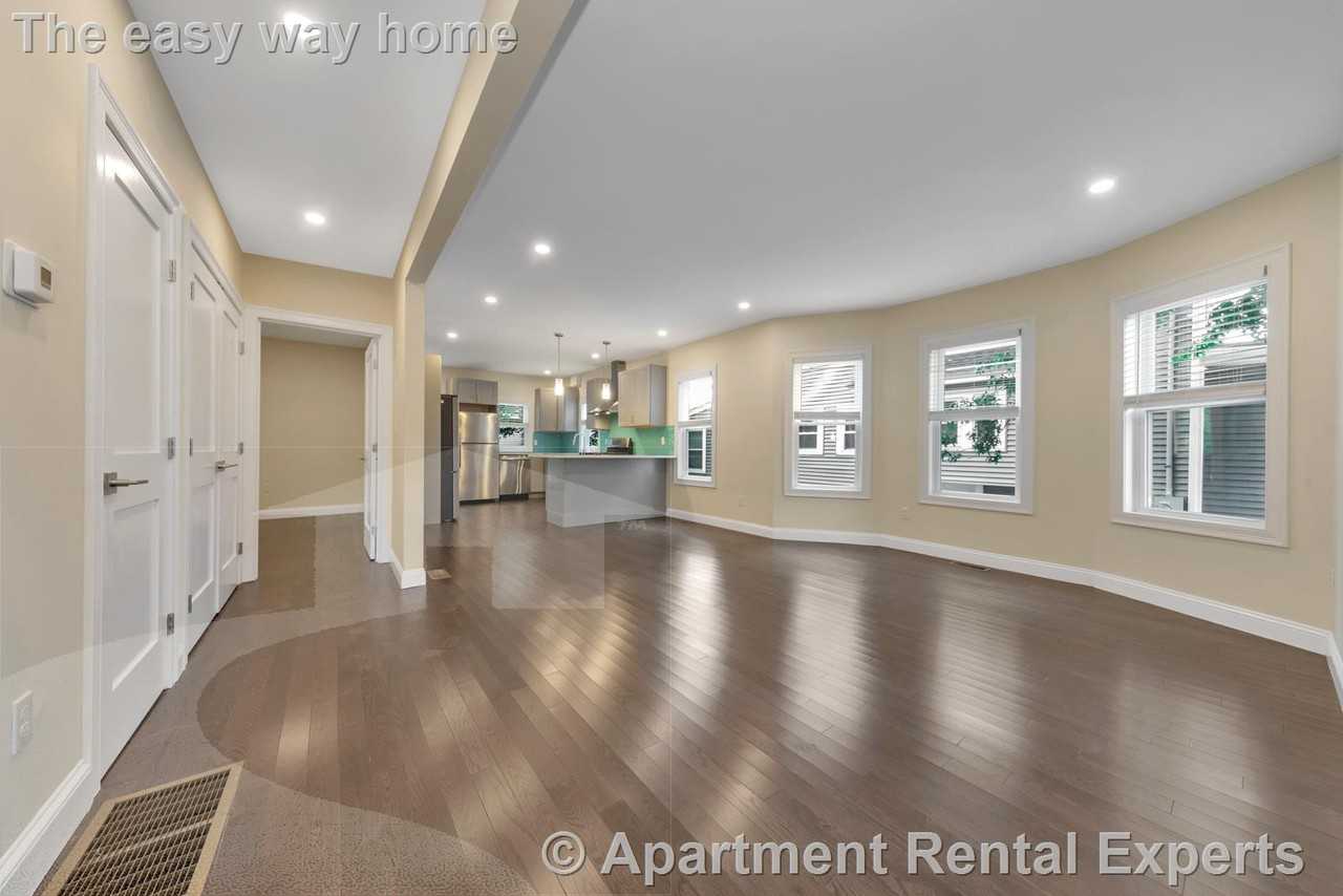 161 4th St #1 - Photo 2 of 27