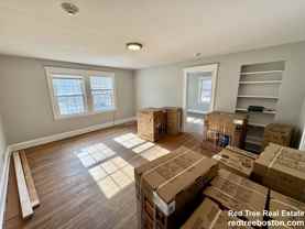 4907 Washington St #1L - Photo 1 of 1