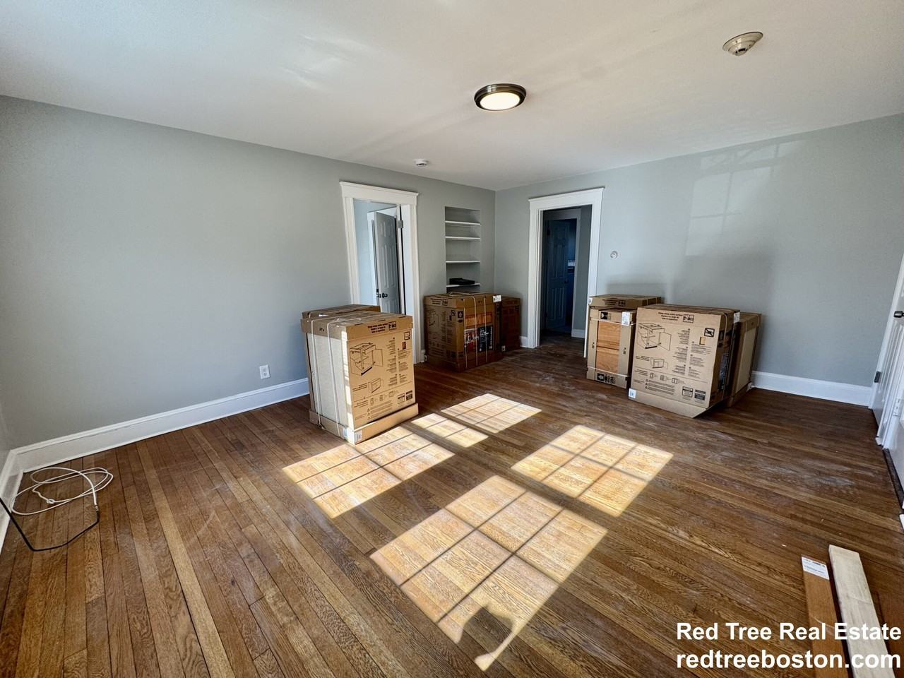 4907 Washington St #1L - Photo 2 of 13