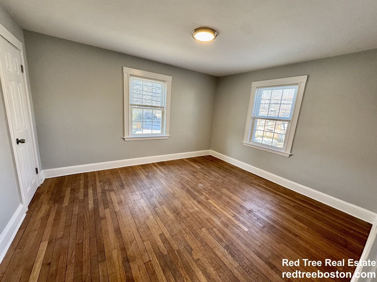 4907 Washington St #1L - Photo 5 of 13