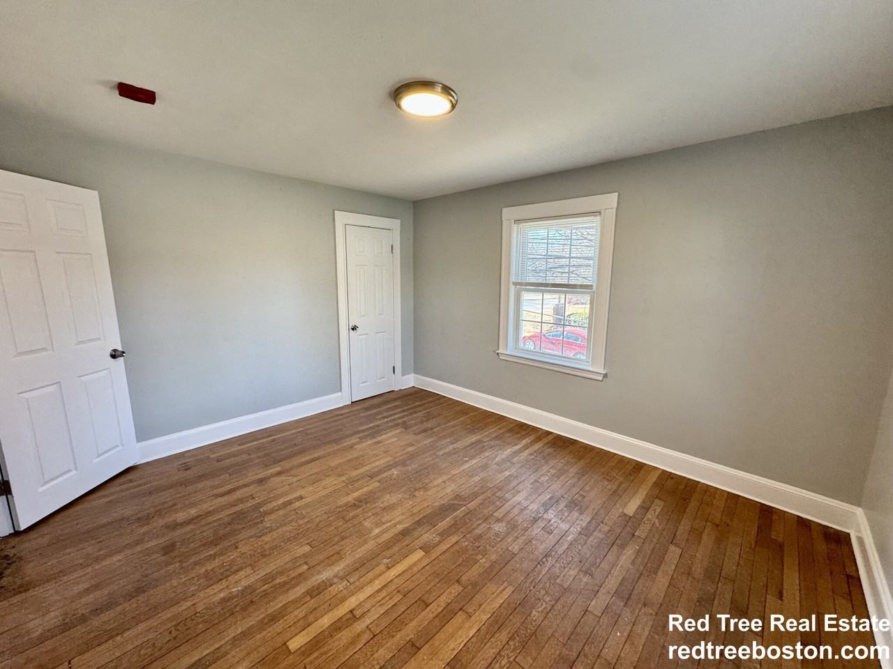 4907 Washington St #1L - Photo 6 of 13