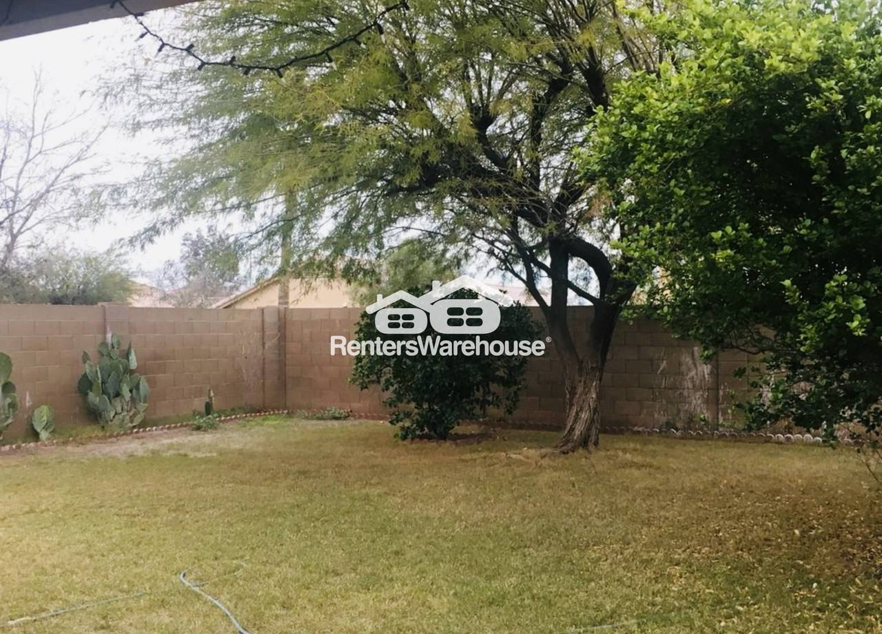 12235 N 121st Ln - Photo 3 of 4