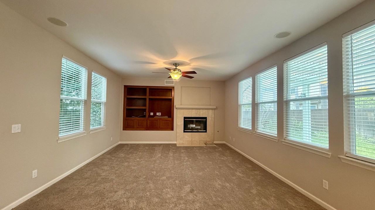 13137 Sierra Mesa Ct - Photo 3 of 25