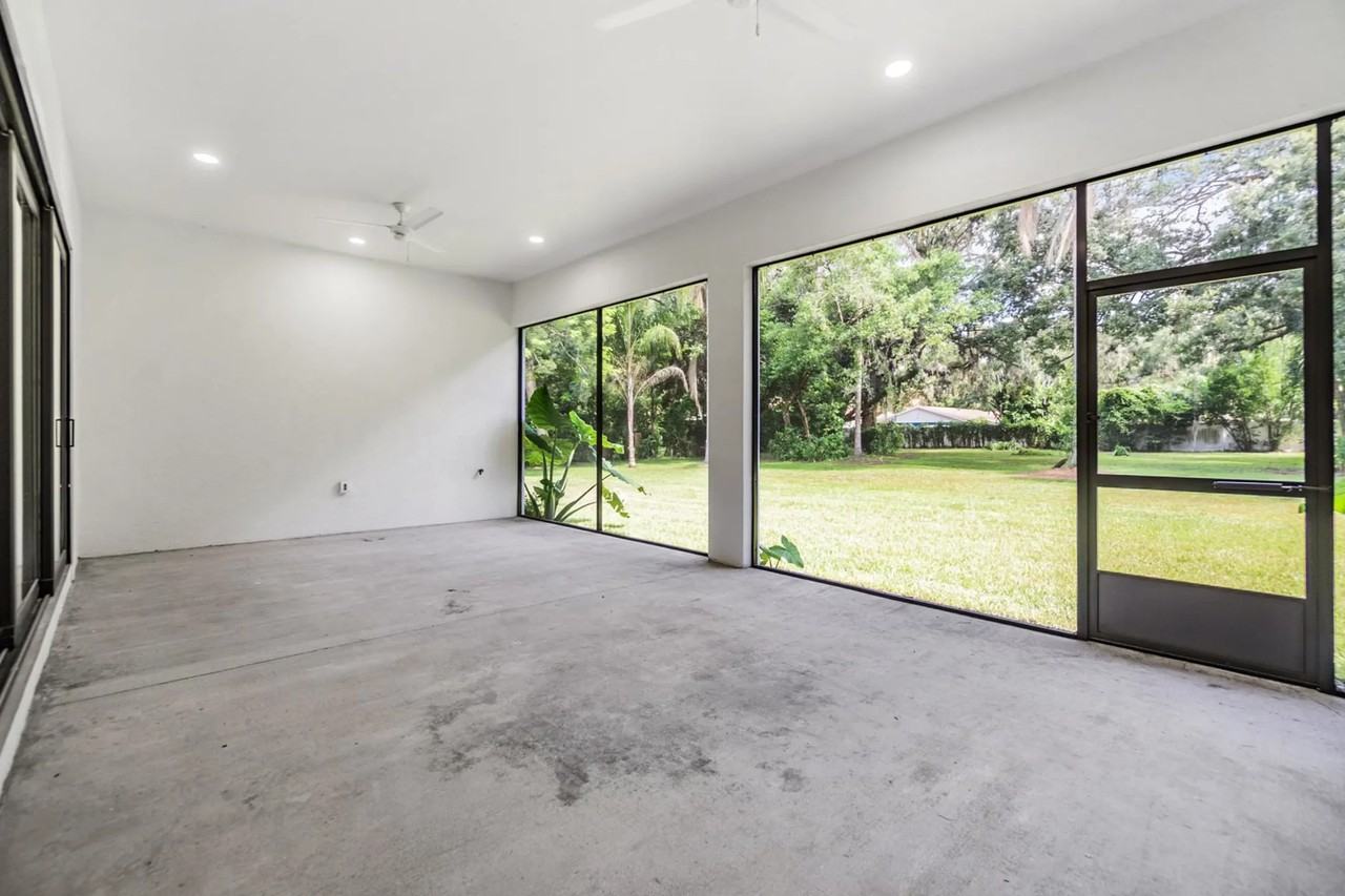 2114 Curry Rd - Photo 3 of 38