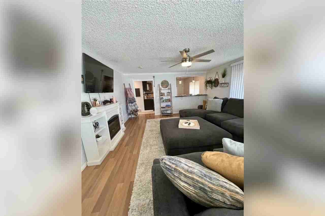 360 W 4800 S - Photo 2 of 10