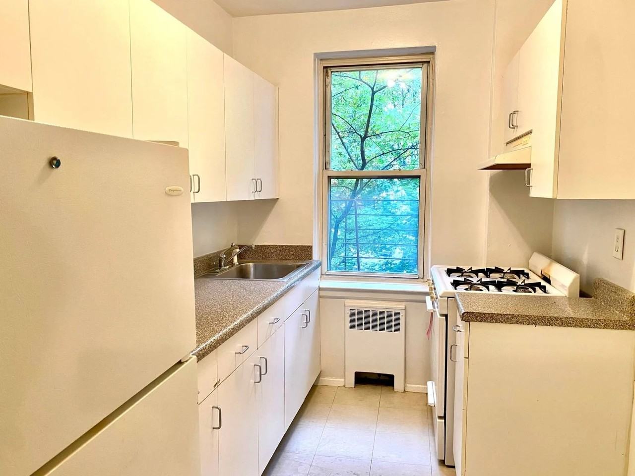 4499 Henry Hudson Pkwy #6I