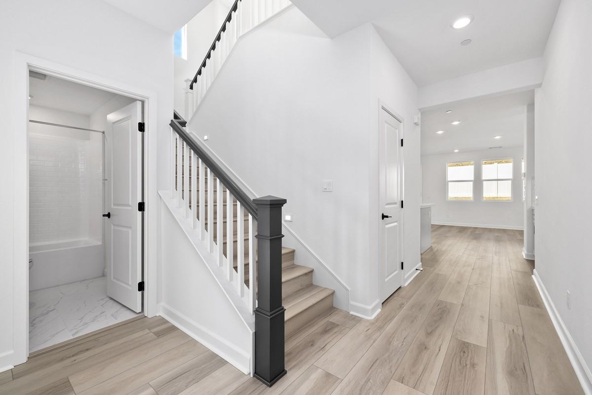 11007 Mason Ln - Photo 2 of 35