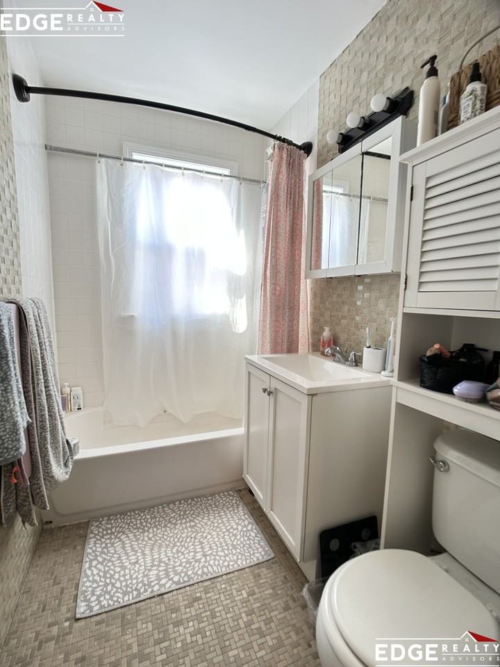 27 Bostonia Ave #1 - Photo 3 of 8