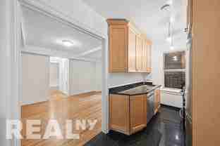 E 10th St #7A - Photo 1 of 1