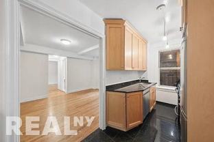 E 10th St #6B - Photo 1 of 1