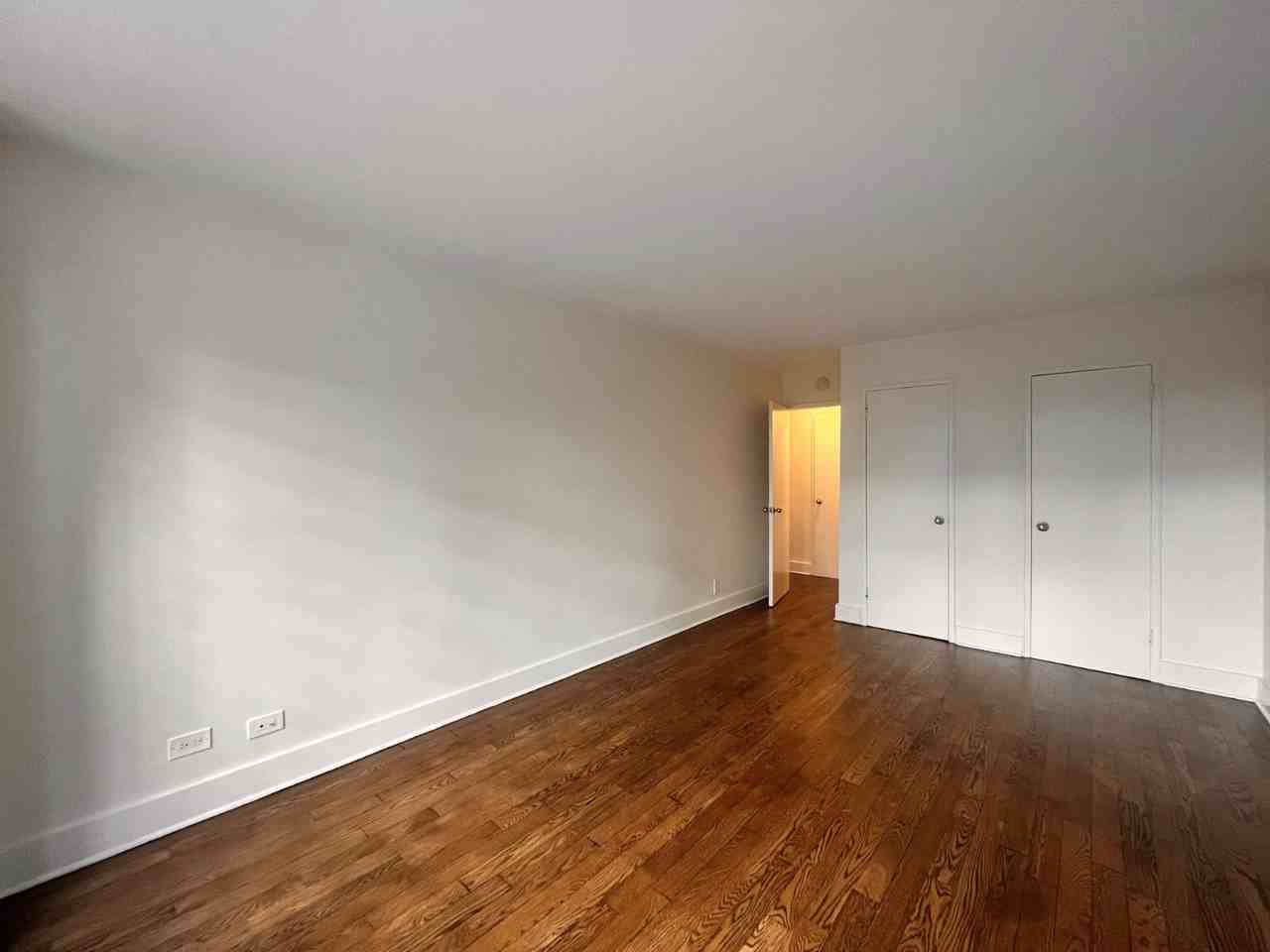 E 63rd St #7J - Photo 6 of 7