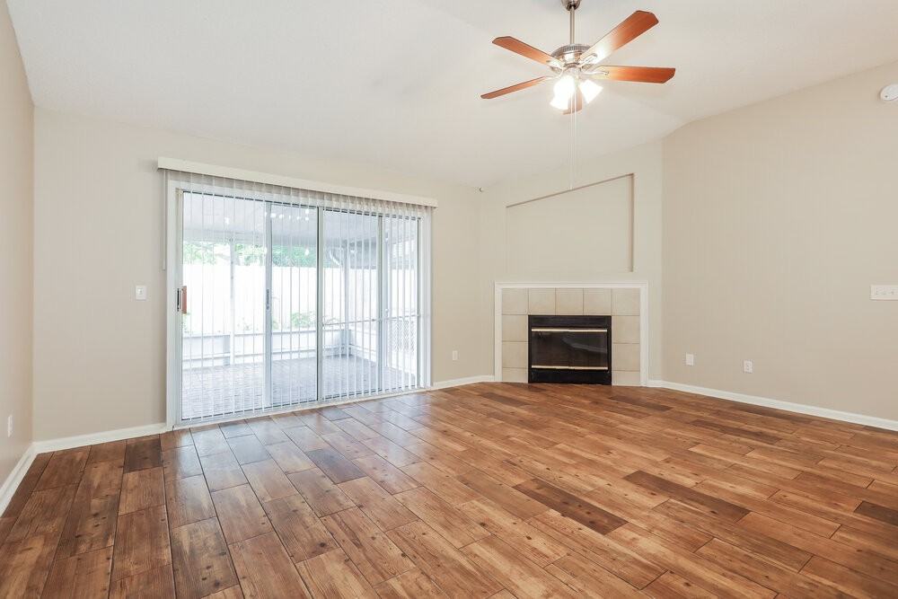9641 Pritmore Rd E - Photo 5 of 16