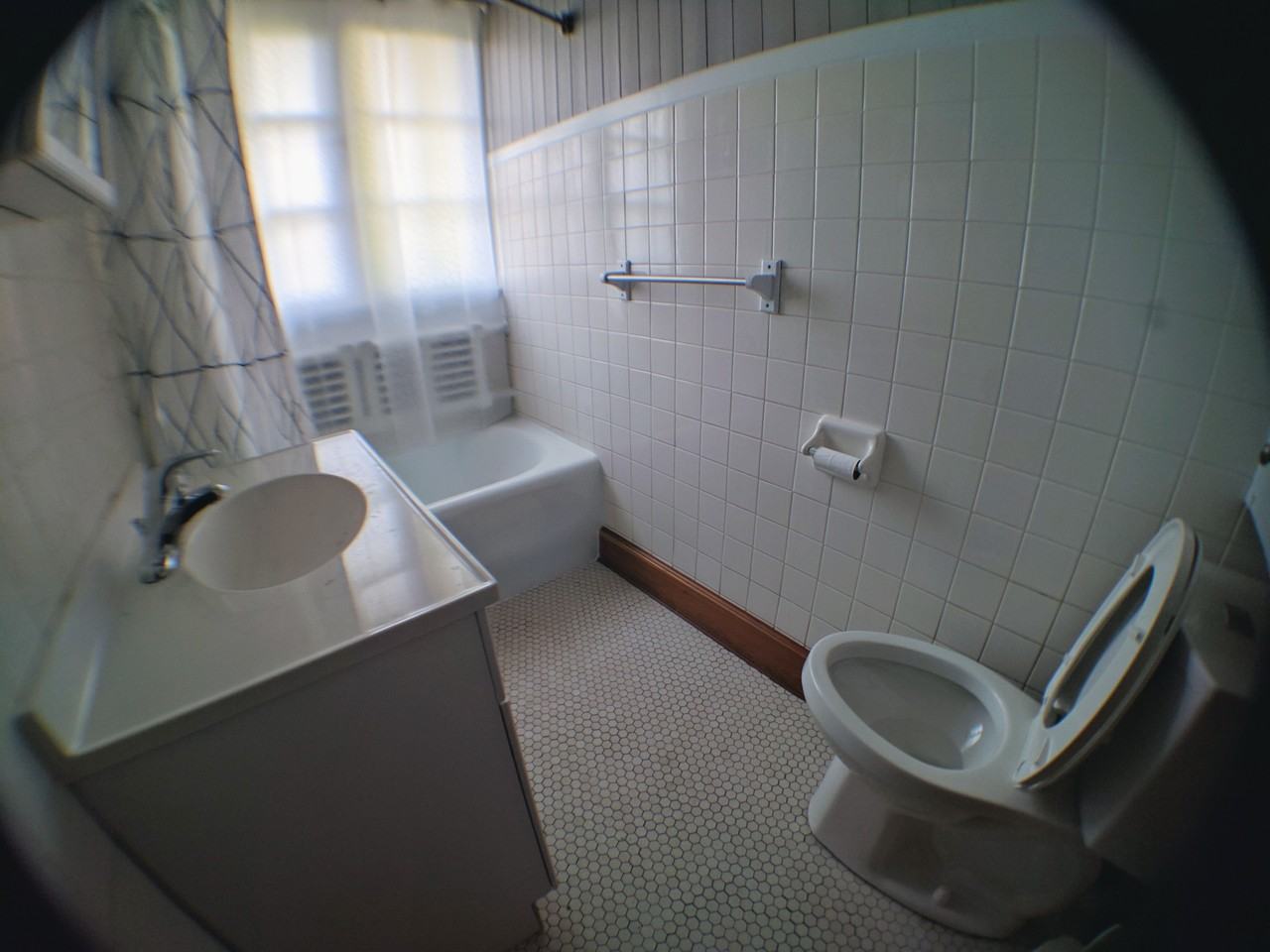 82 Heins Avenue #1.1 - Photo 3 of 5