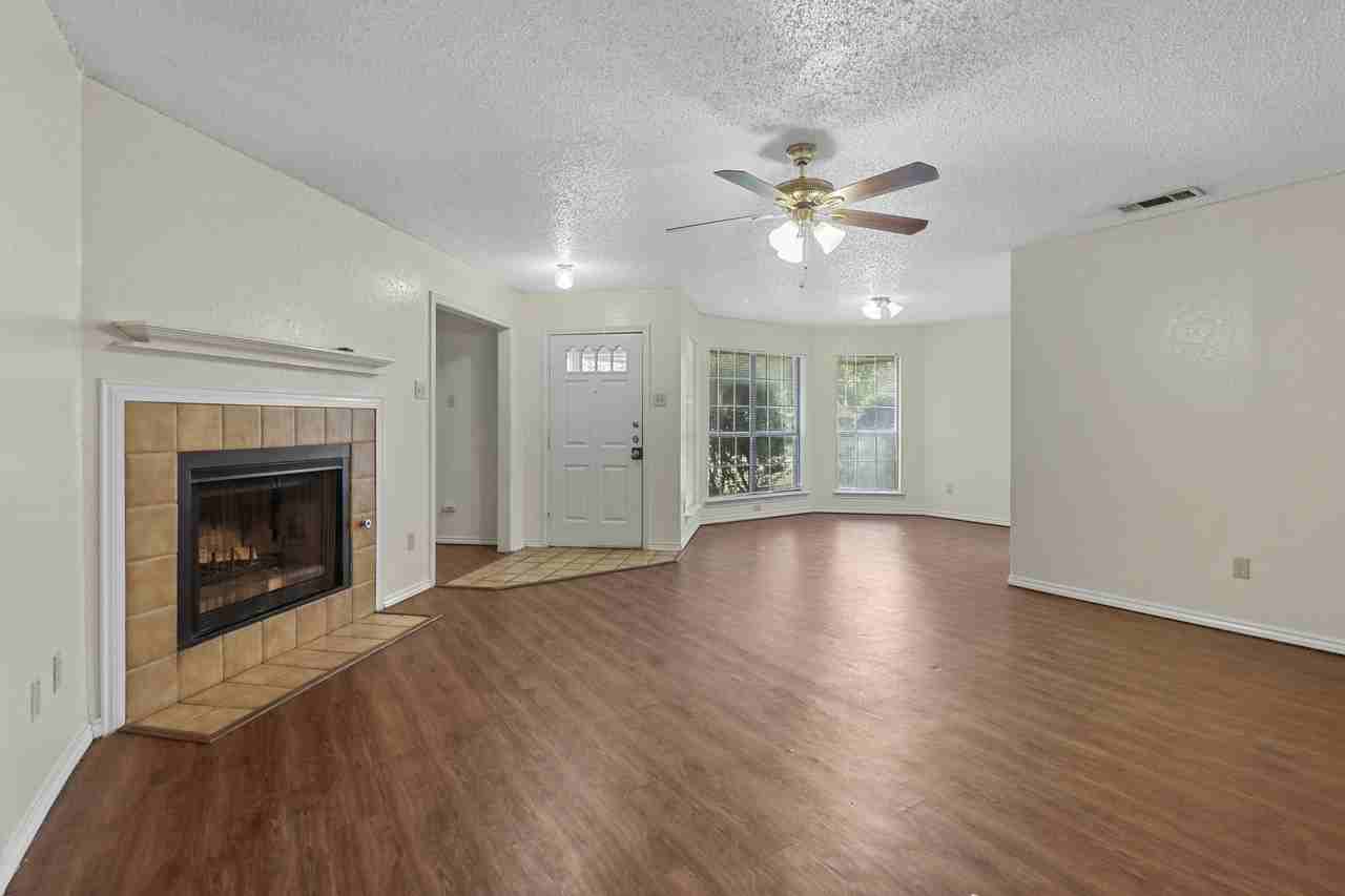 713 Penn Pl - Photo 2 of 15