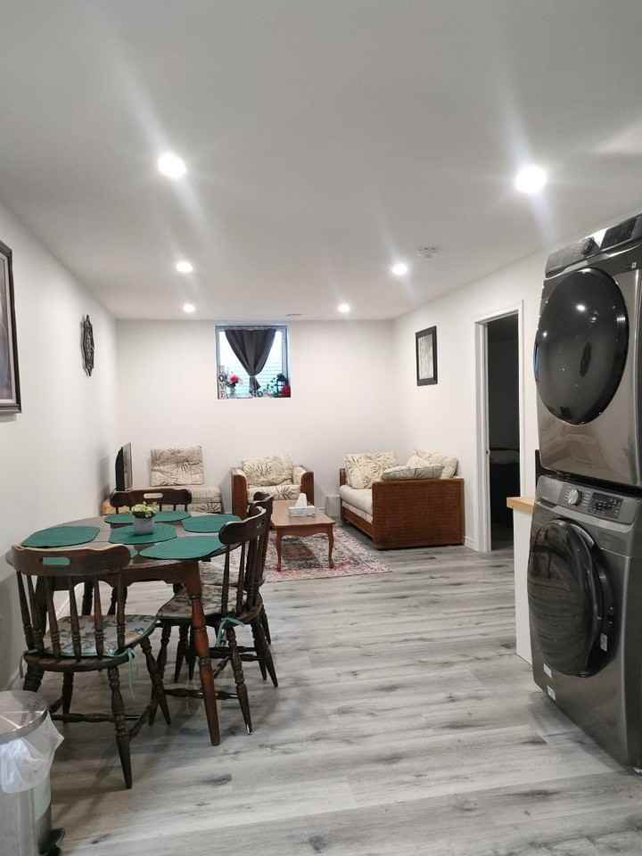 910 Marigold Street - Photo 2 of 16