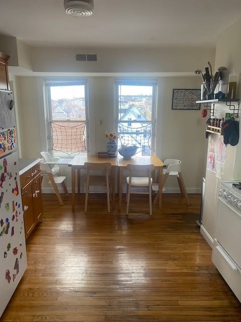 Hanson Street #3 - Photo 2 of 6