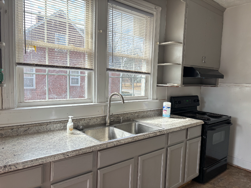 3917 E Broad Rock Rd - Photo 2 of 13